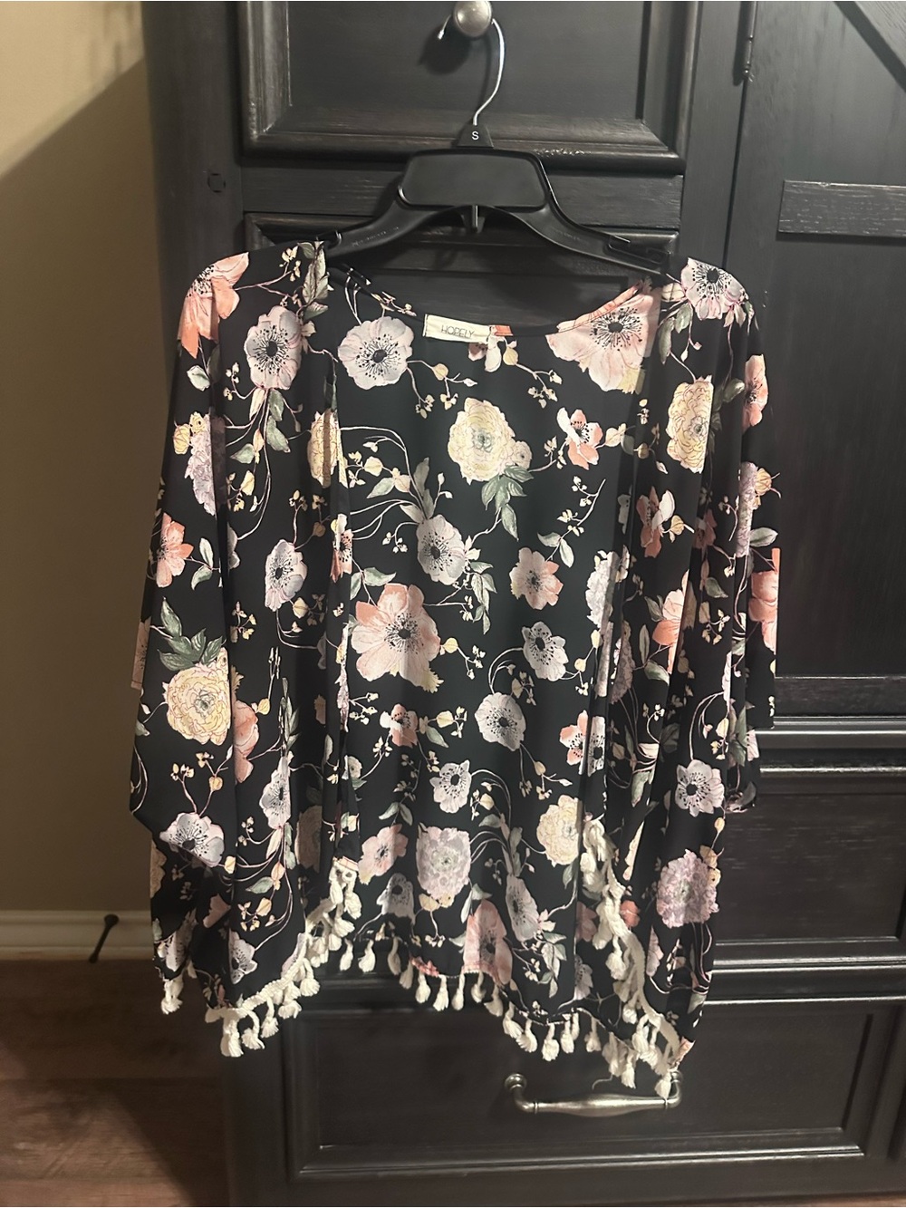 Women's Black Floral Tassel-Hem Tunic Top